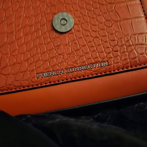 Small Red Bag - Picture 2 of 5